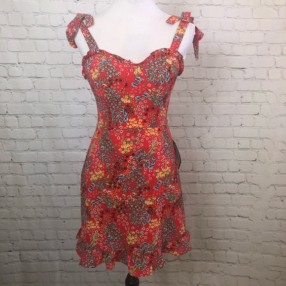 B Darlin Dresses & Skirts - Floral patterned ruffle dress